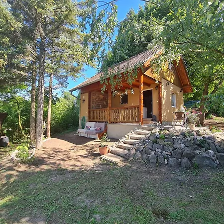 Fuege Kucko Villa Esztergom Exterior photo